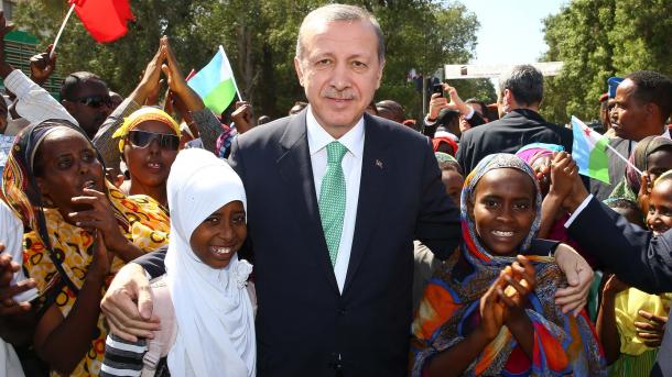 Prezident Erdogan Afrika ýurtlaryna saparyny dowam etdirýär
