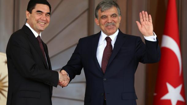 El presidente de Turkmenistán está en Ankara para reforzar lazos