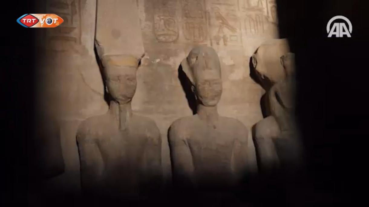 Egitto, il “miracolo del sole” bacia Ramses II