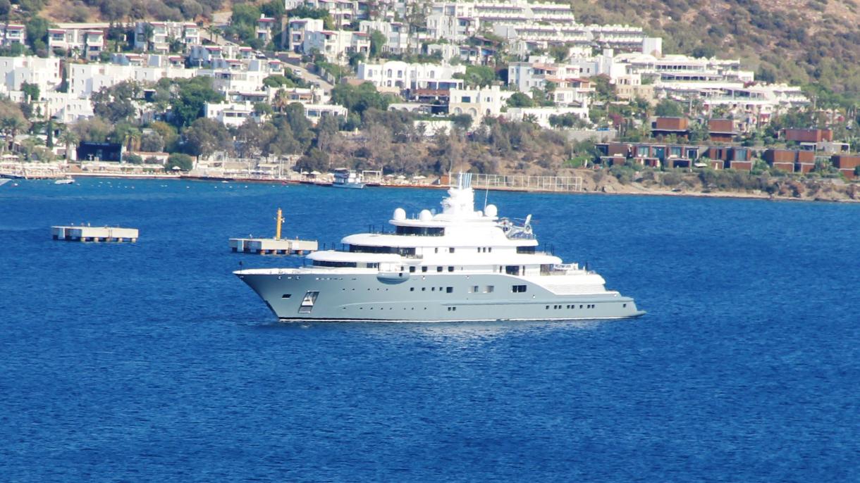 Dubay şäyexeneñ zinnätle yaxtası Bodrumda