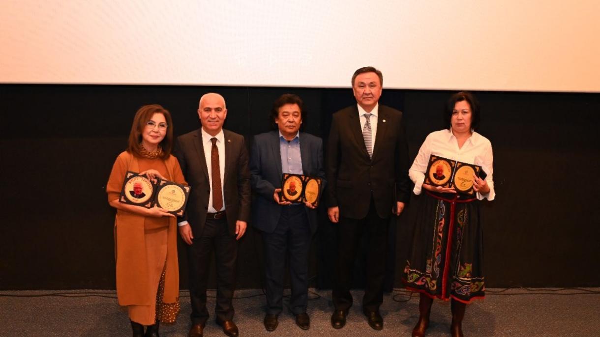 Kırgız Yönetmen Bolot Şamşiyev Anma 7.jpg