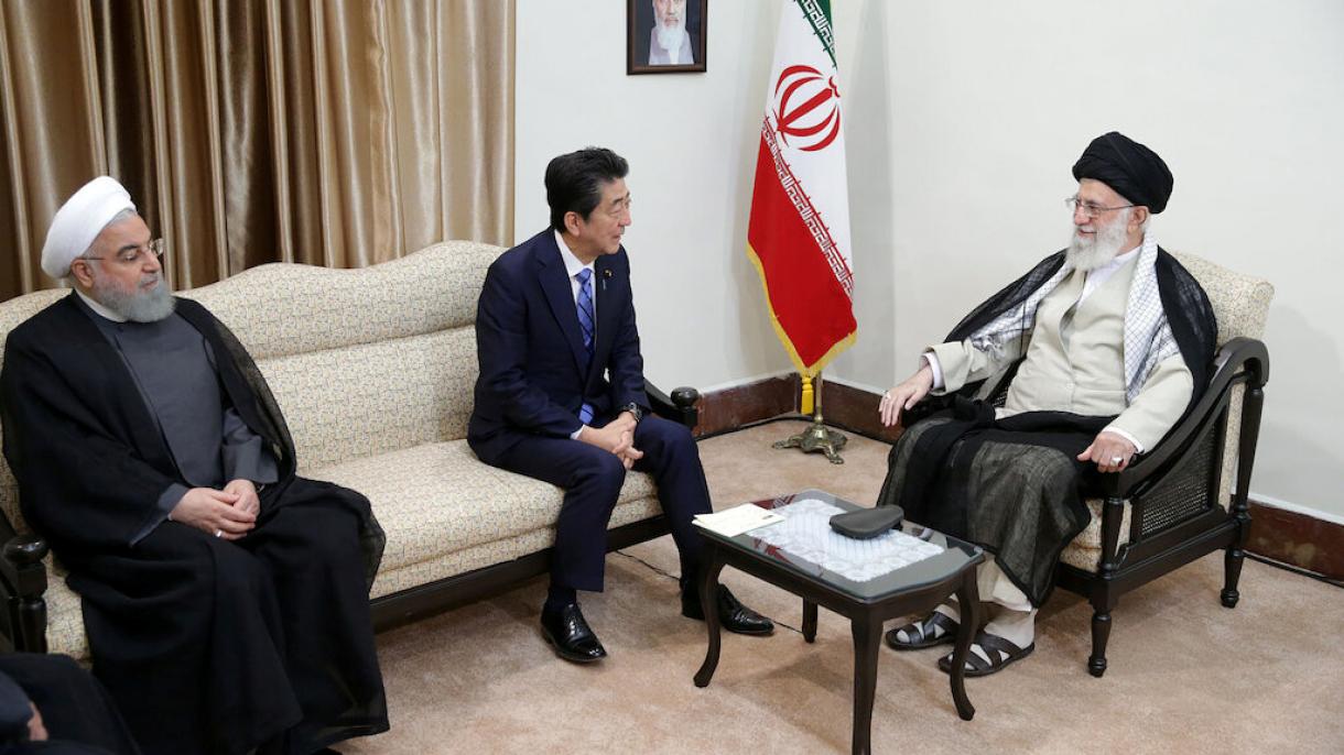 Khamenei: “Trump non meritevole di alcuno scambio di messaggi”