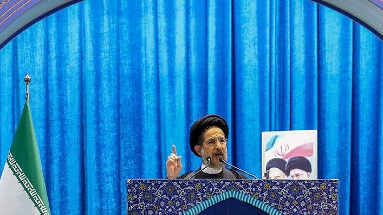 امامجمعه موقت تهران: نفت، مصیبتی برای اقتصاد ایران است