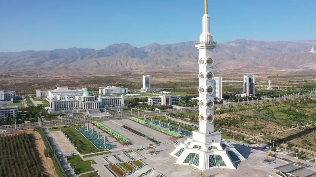 Aşkabat'ta Anayasa'nın Kabulü ve Milli Bayrak Günü Kutlandı (5).jpg