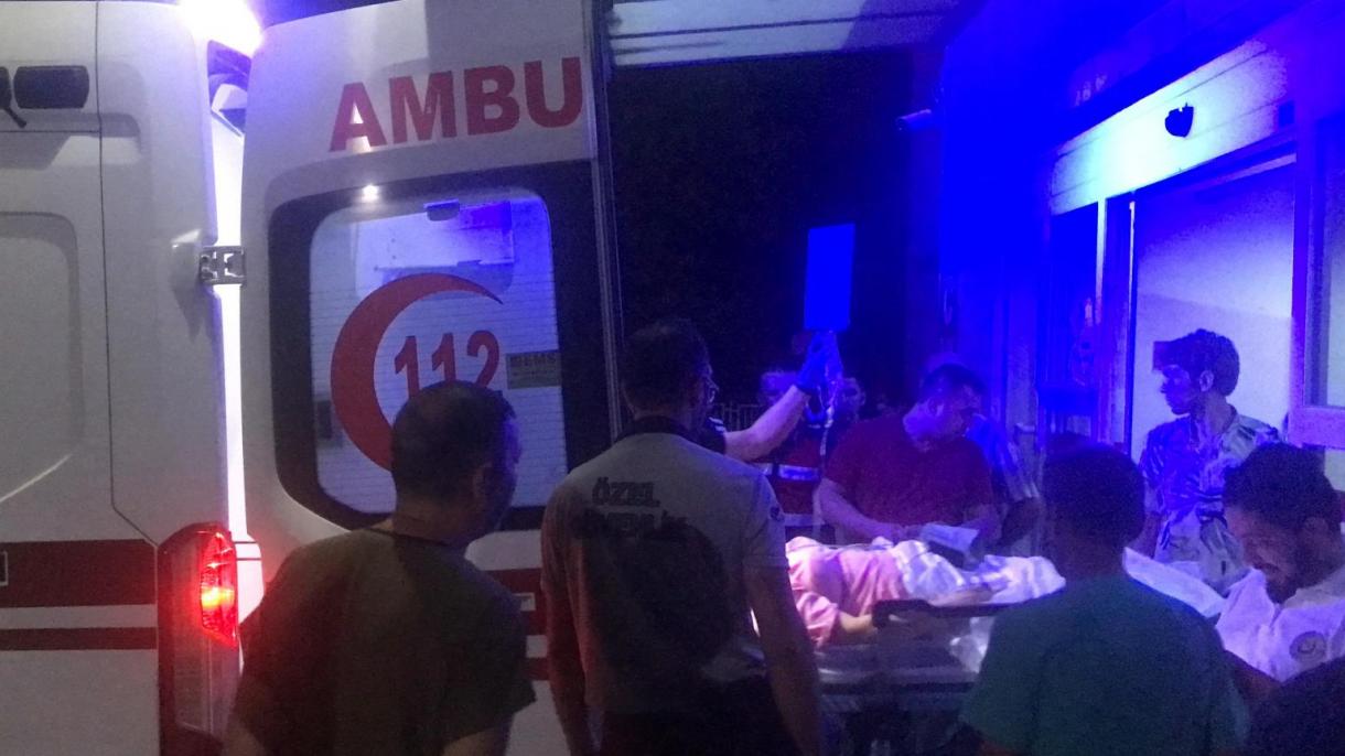 Hamilə qadın çayın ortasında qayıqda doğdu