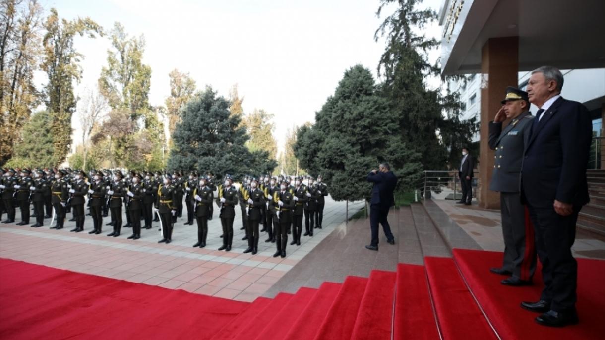 Hulusi Akar-Özbekistan-1.jpg