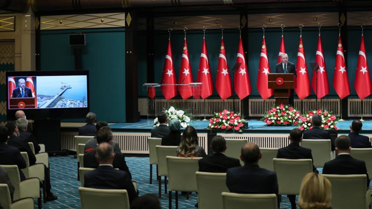 Cumhurbaşkanı Erdoğan Ford Otosan Gelecek Vizyon Toplantısı1.jpg