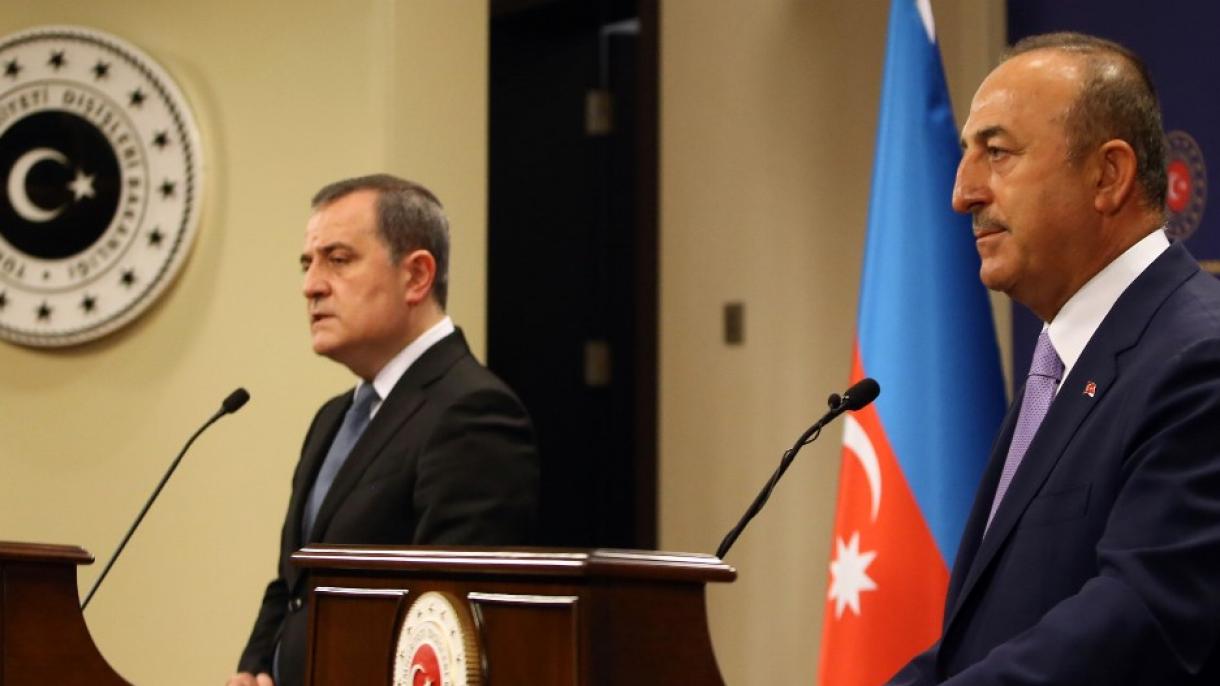 Cavușoglu s-a întâlnit cu Bayramov