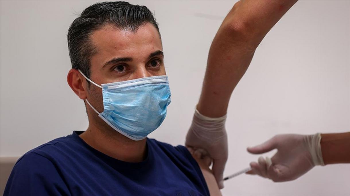ایران ارائه خدمات در مراکز تجمعی را منوط به داشتن کارت واکسیناسیون کرد