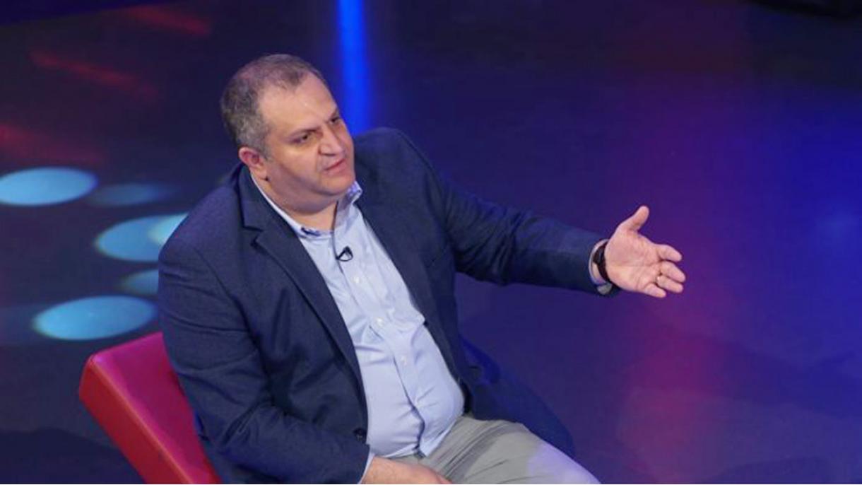 Kosova Priştine Belediye Başkanı_Shpend Ahmeti_korona açıklama.jpg