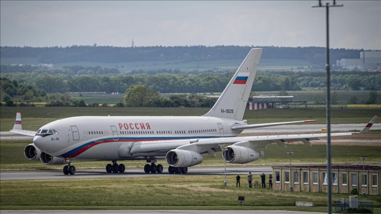Az EU tagországai lezárják légterüket az orosz repülőgépek előtt