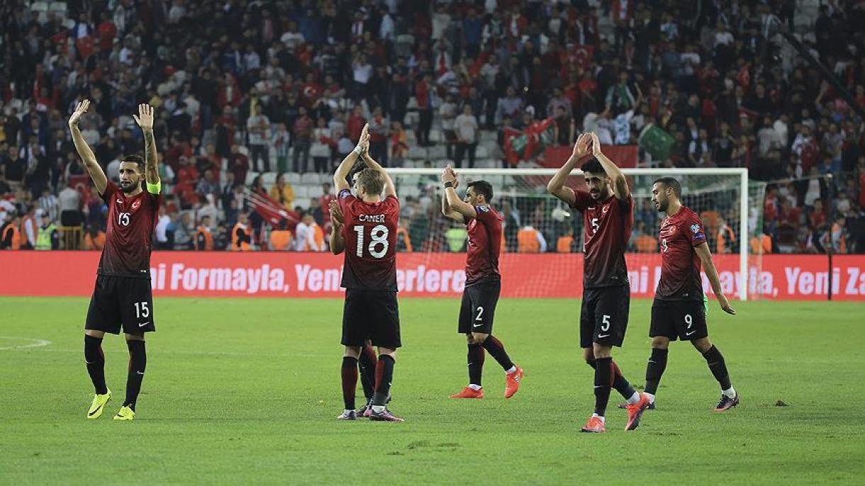تیمهای ملی فوتبال ترکیه و ایسلند امروز به مصاف هم خواهند رفت