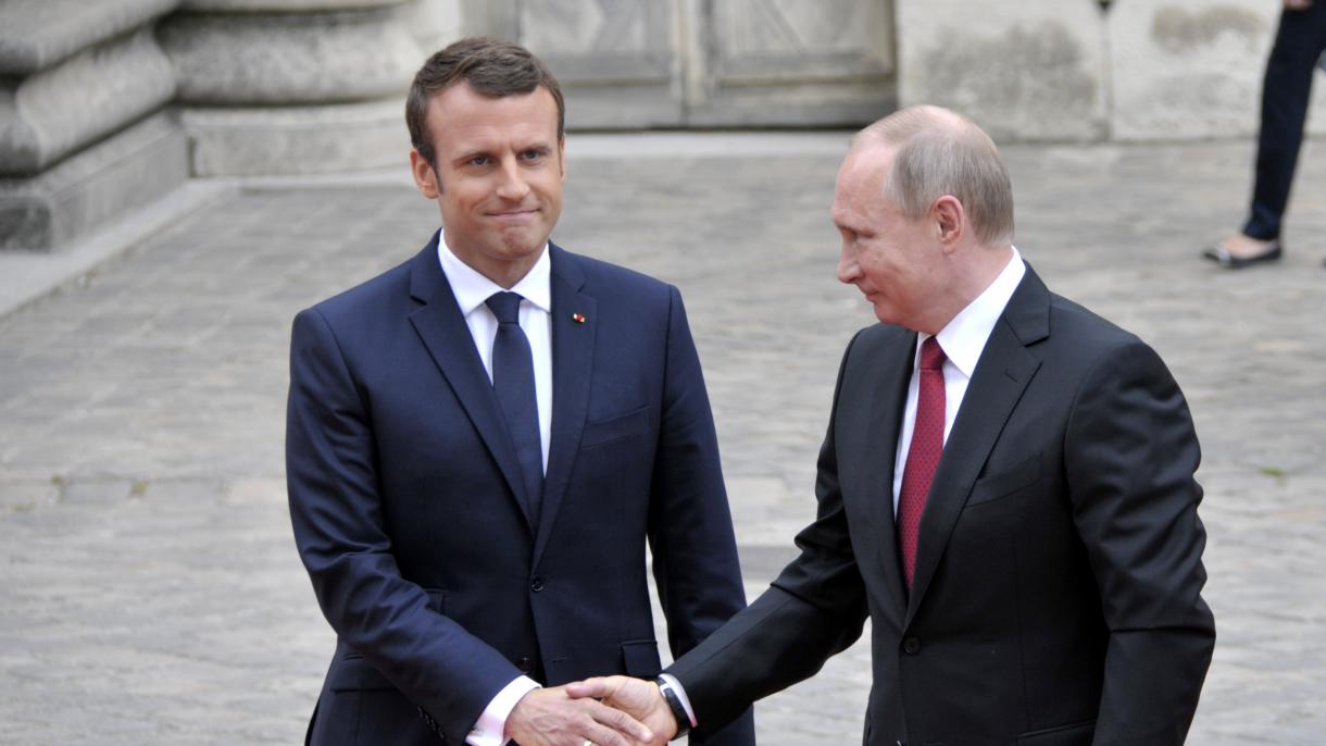 Putin Bilen Makron Telefon Arkaly Söhbetdeşlik Geçirdi