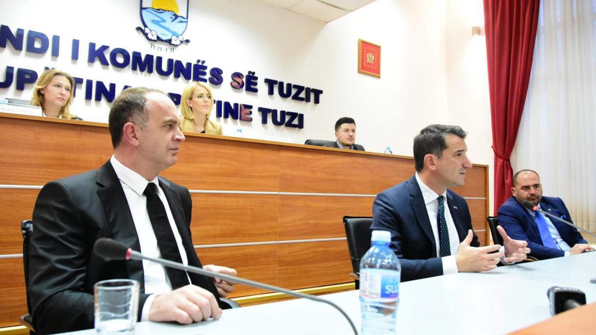 Kryebashkiaku i Tiranës Erion Veliaj vizitoi komunën e Tuzit