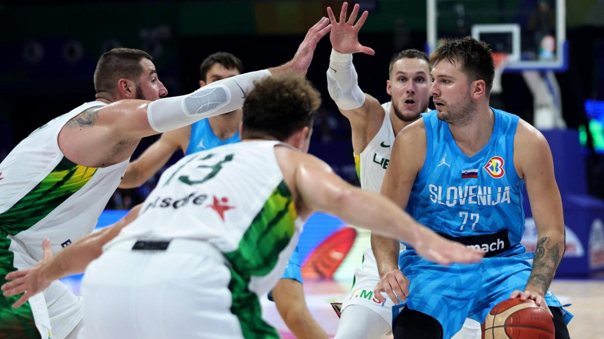国际篮联篮球世界杯第五名争夺战开始
