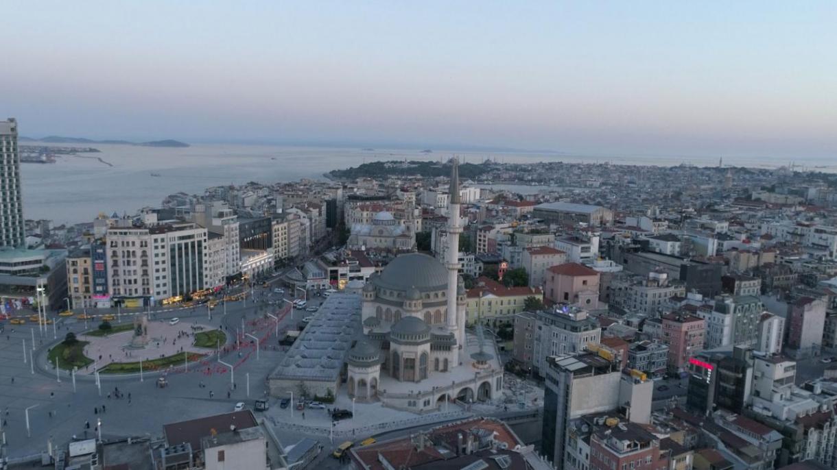 Taksim Cami 10.jpg