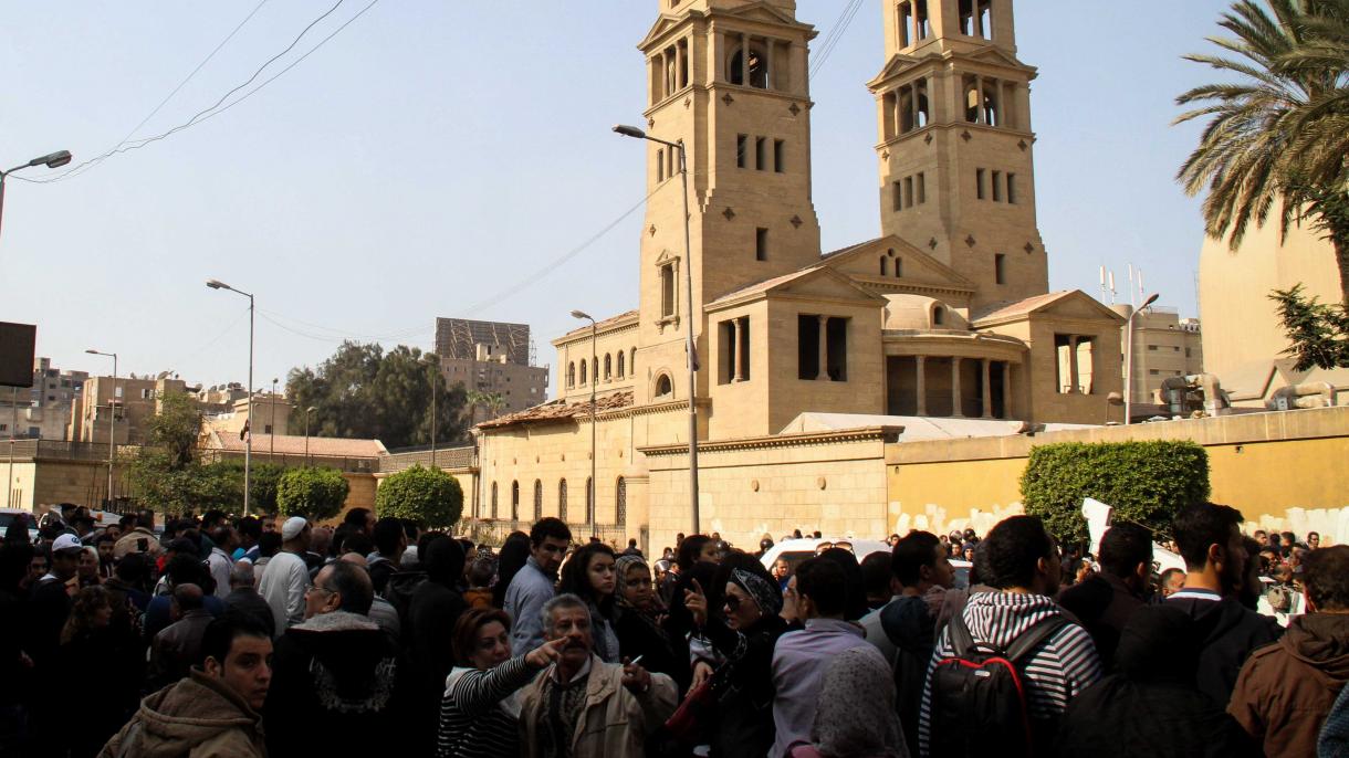开罗一教堂发生爆炸致25死