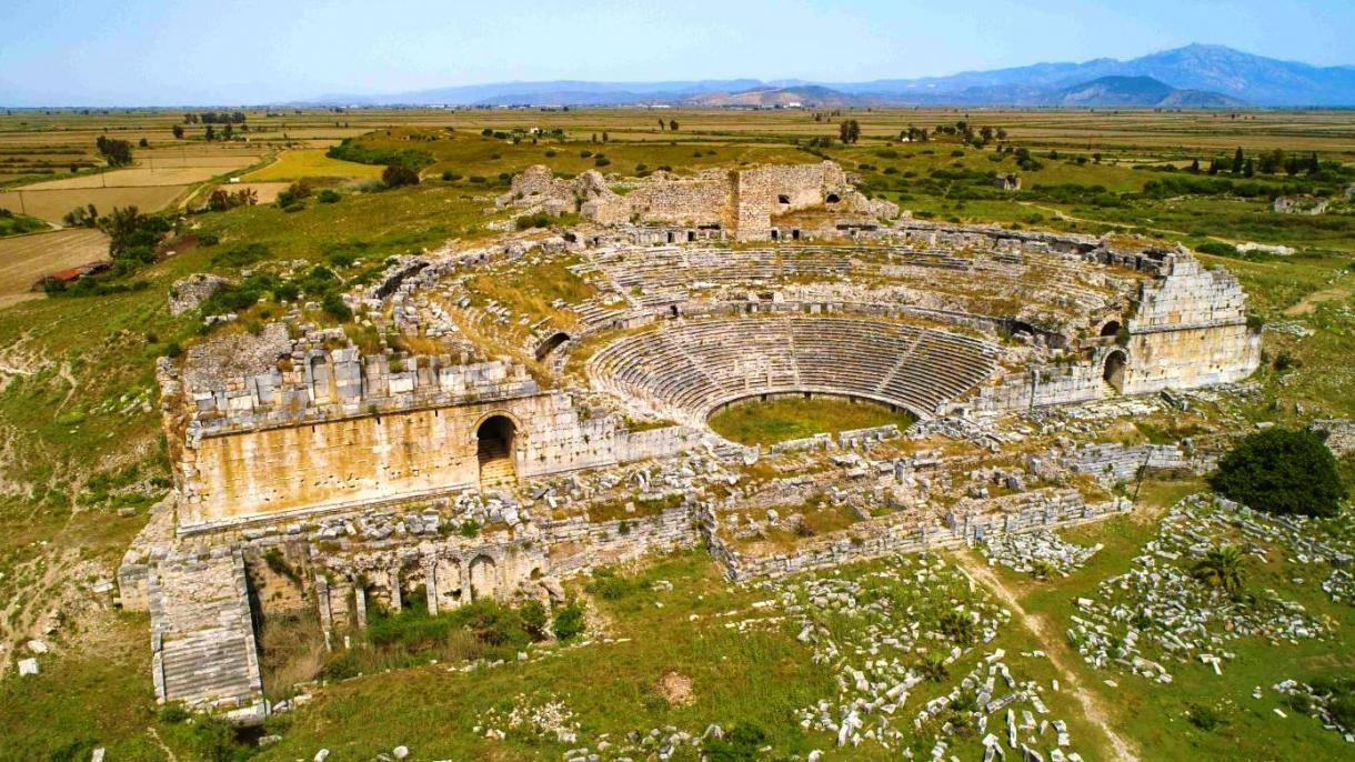 Milet antik şəhəri_Aydın_04.jpg