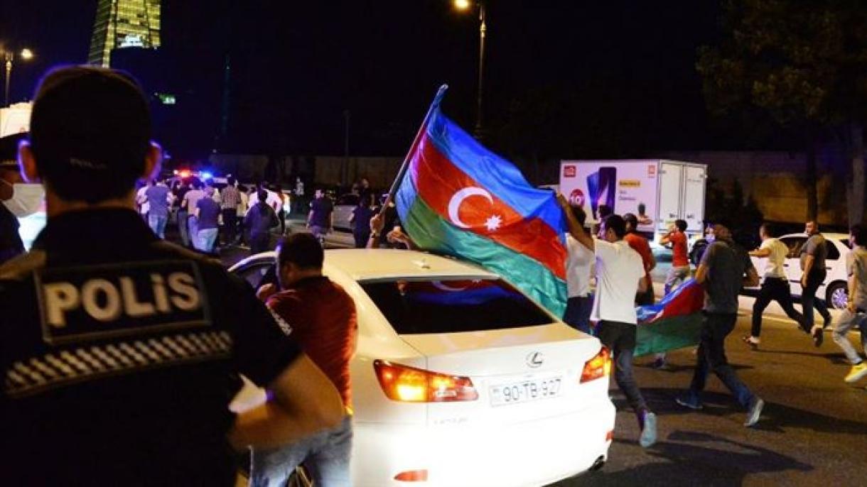 Azerbaýjanda halk gijäni Milli Mejlisiň Öňünde Geçirdi