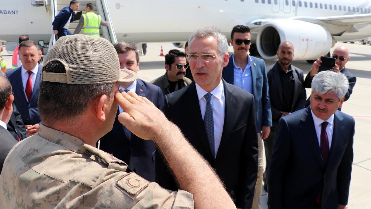NATO baş katibi Hataya getdi