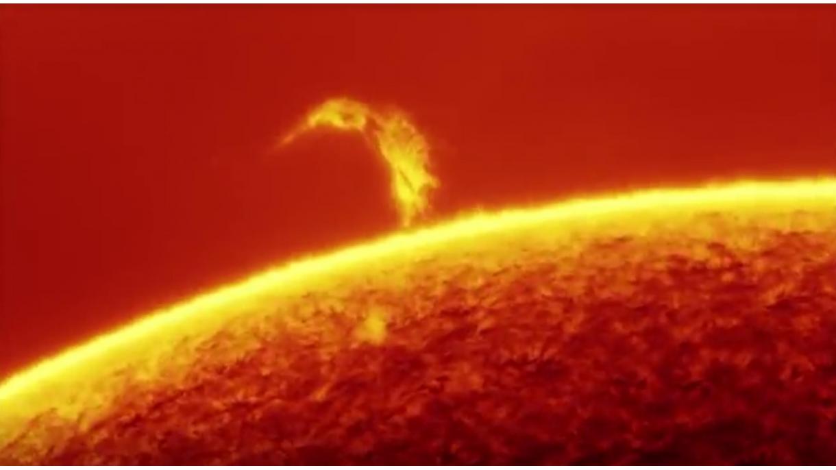 Space Weather сайты дагы бир жолу күндүн жарылуусу тууралуу эскертүү берди