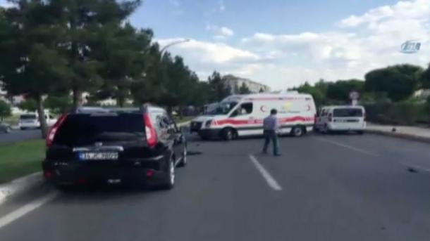 Diyarbəkirdə polisə bombalı hücum təşkil olundu: 12 yaralı