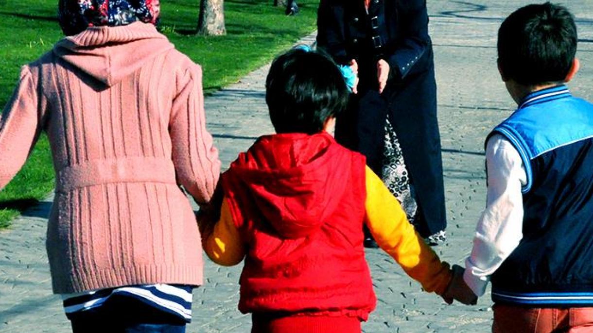Турските згрижувачки семејства станаа и семејства на децата жртви на војната