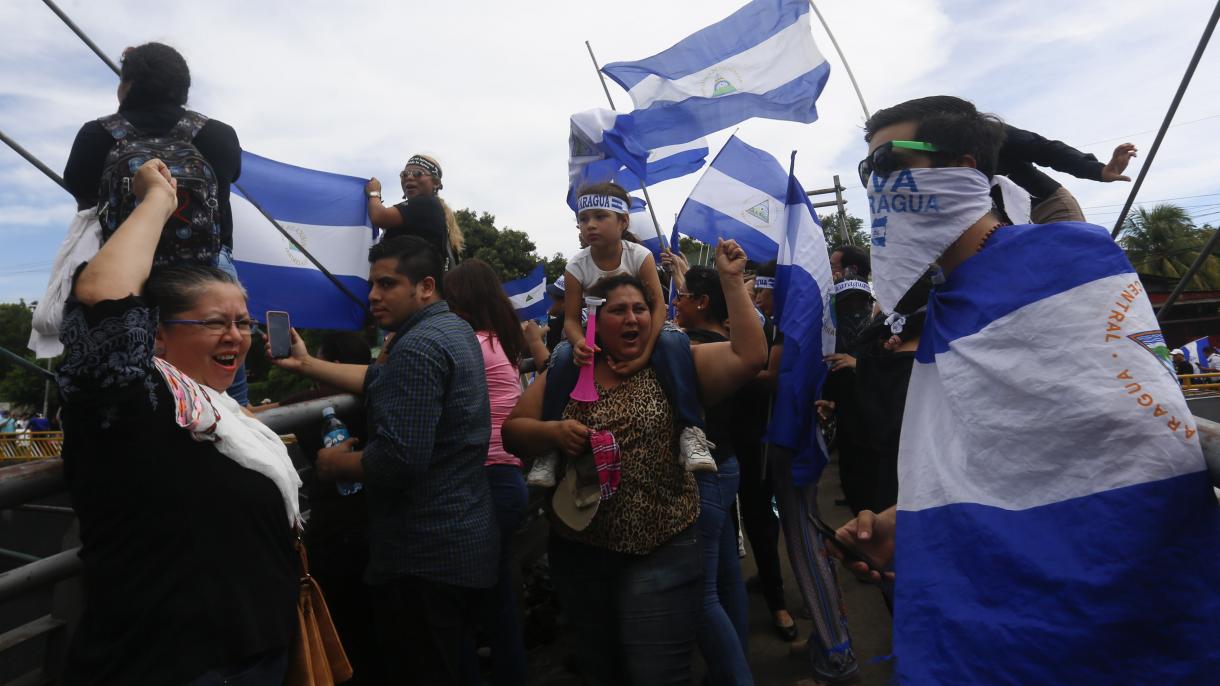 尼加拉瓜安全部队与反对派发生冲突