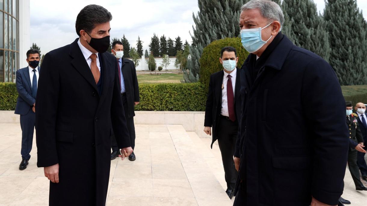 Milli Savunma Bakanı Hulusi Akar IKBY Başkanı Neçirvan Barzani2.jpg