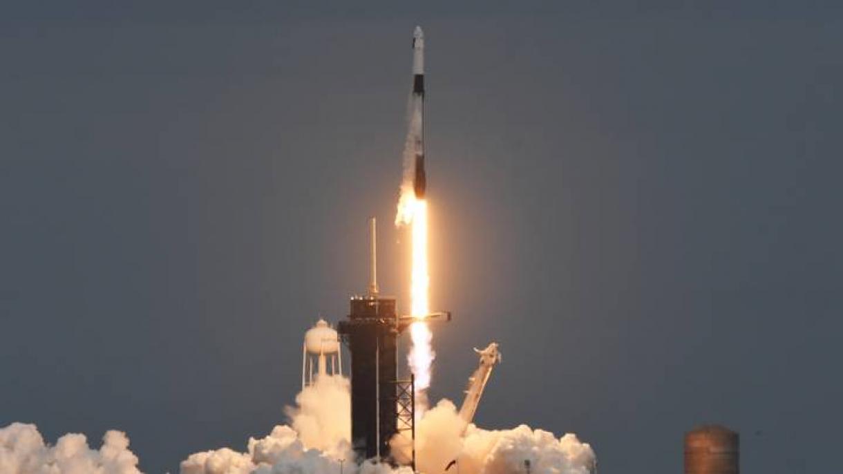 Elindult a SpaceX Falcon-9 rakéta