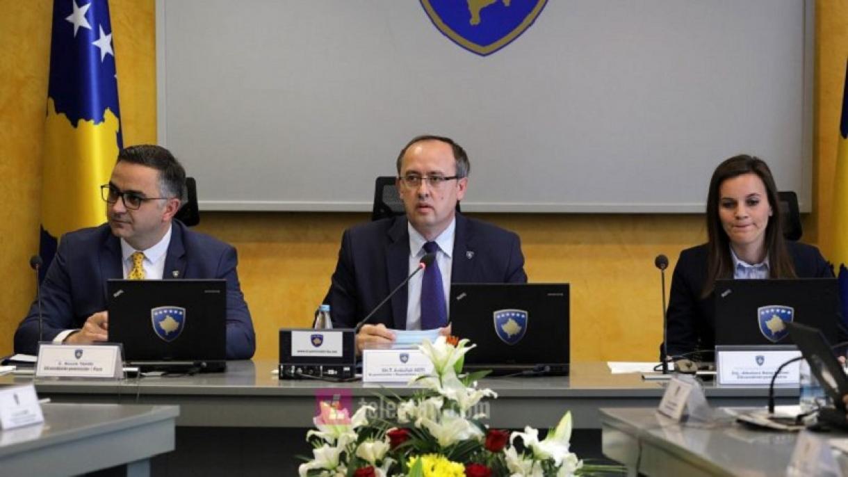 Kosova Hükümeti_Kabine Toplantısı_Avdullah Hoti.jpg