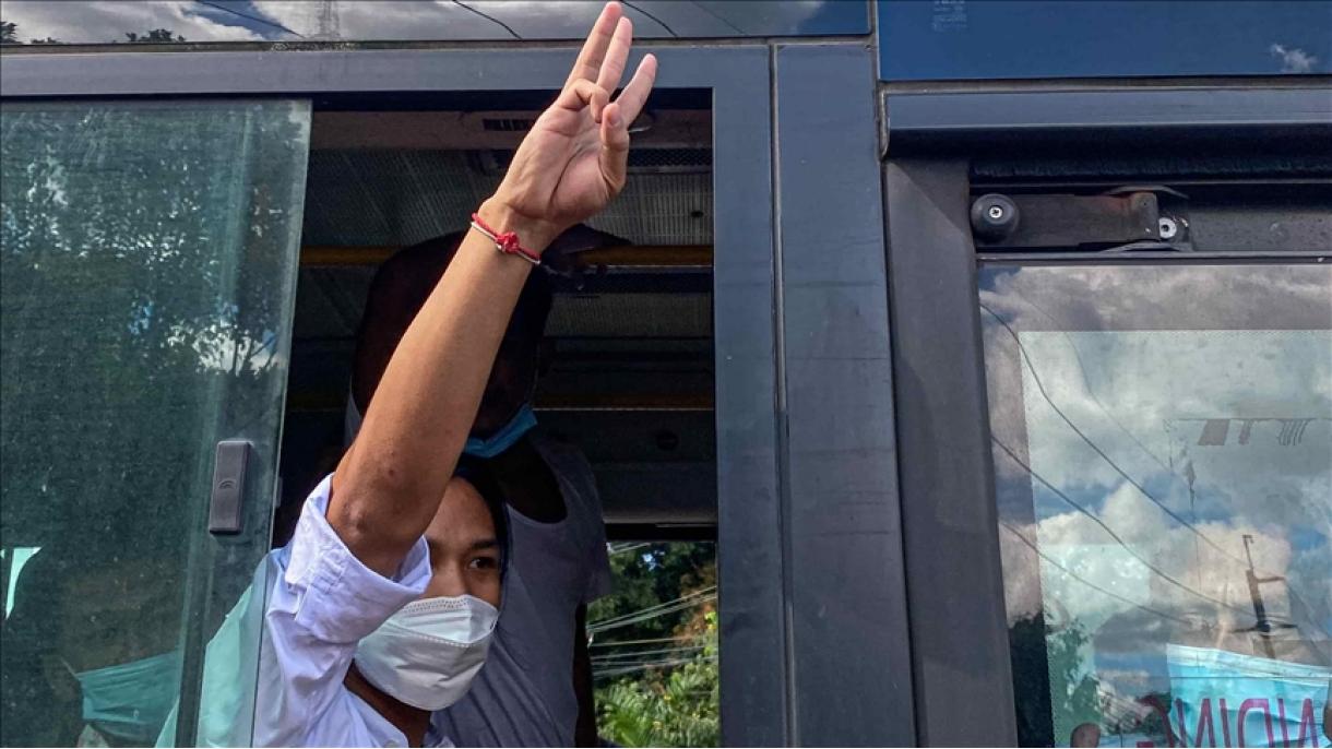 Cientos de prisioneros políticos fueron liberados en Myanmar