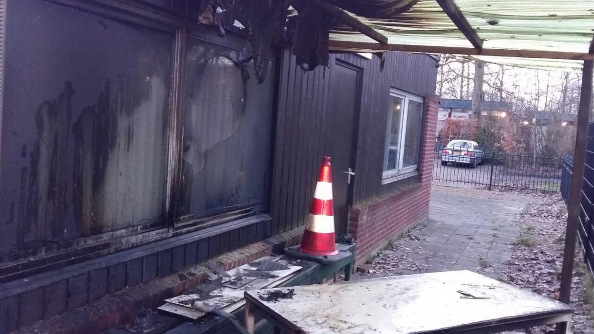 荷兰一清真寺被蓄意纵火