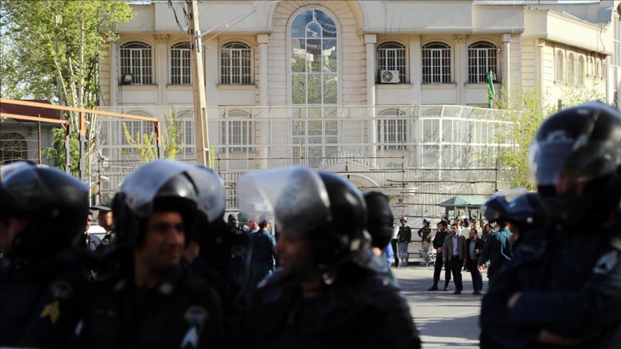 مداخله شدید پلیس ایران در تظاهرات اعتراض‌آمیز در آبادان