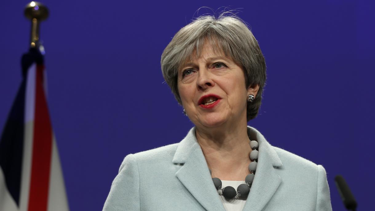 英国首相特蕾莎·梅将掌控英国退欧谈判