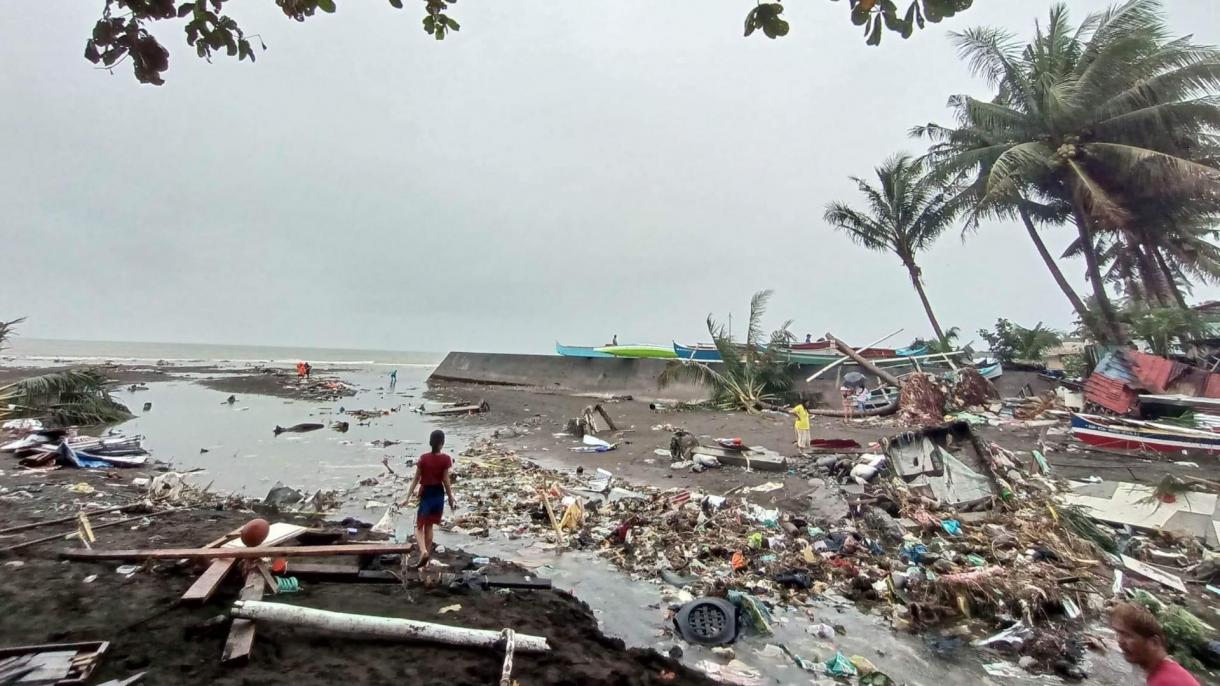 Árvíz és földcsuszamlás Fülöp-szigeteken