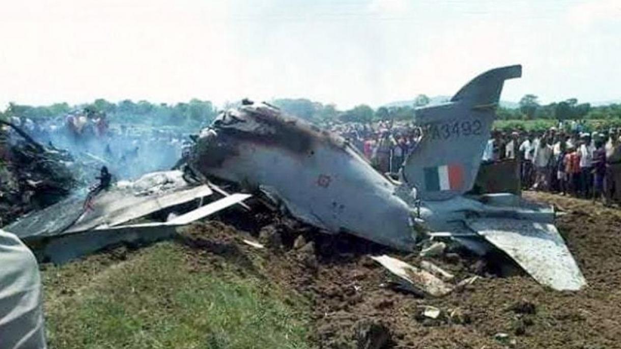 پاکستان نے سرپرائز دے دیا، دو بھارتی طیارے تباہ کردیے، بھارت میں صفِ ماتم  بچھ گئی