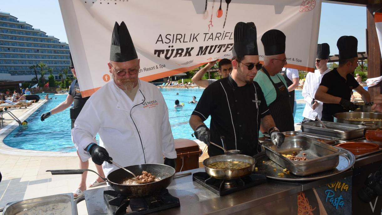 turistlr turk yemekleri mutfağı.jpg