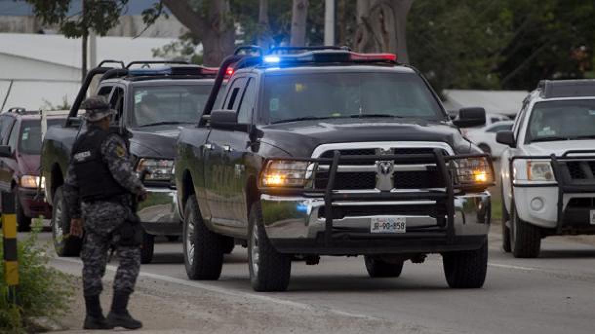 Gangue armada sequestra 19 passageiros de um ônibus no México
