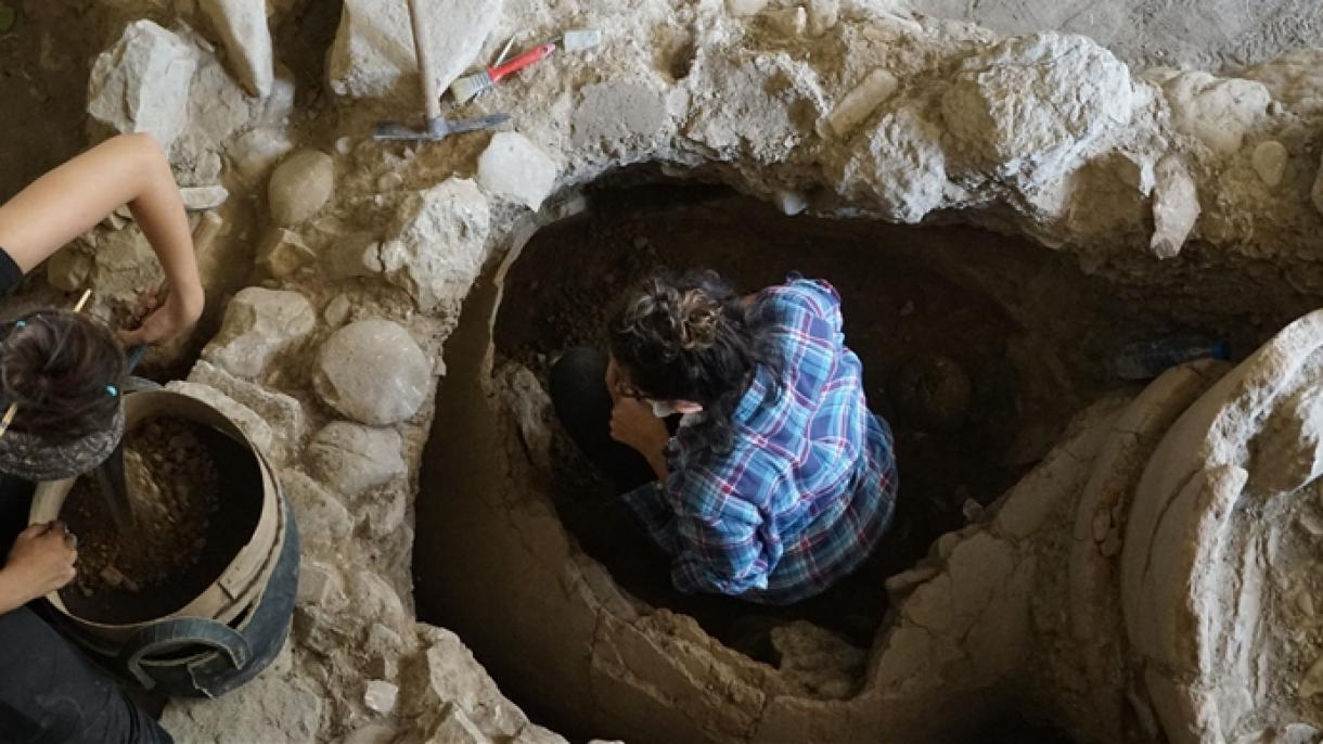 Descubren una tumba “pithos” de 2.400 años en Balıkesir