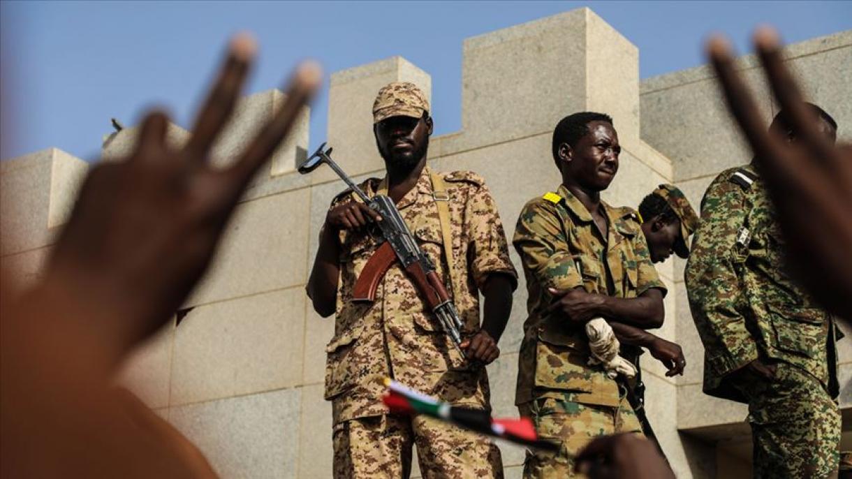 سوڈان میں برسر اقتدار  فوجی ھکومت  اور مظاہرین  کے درمیان  انتقال اقتدار کا معاہدہ طے پاگیا