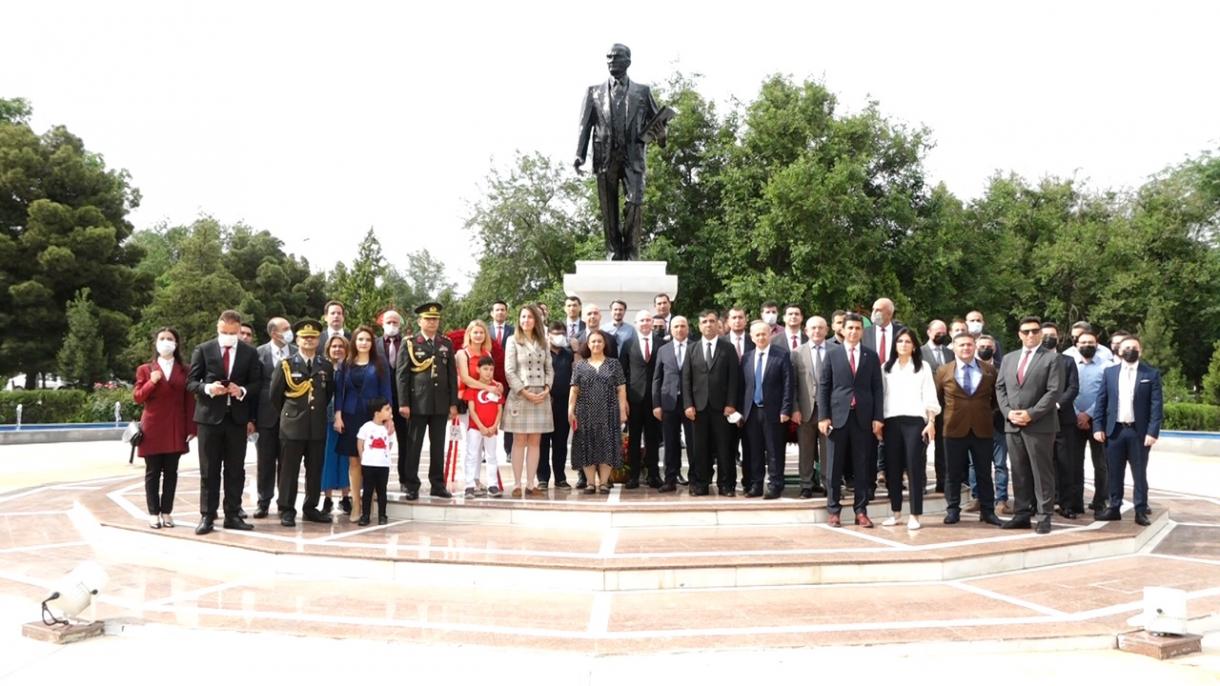 19 Mayıs Bayramı Aşkabat’ta Coşkuyla Kutlandı (3).jpg