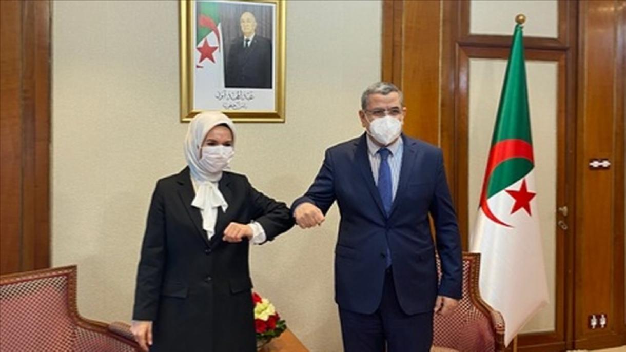 阿尔及利亚总理塞拉德接见土耳其大使格克塔什