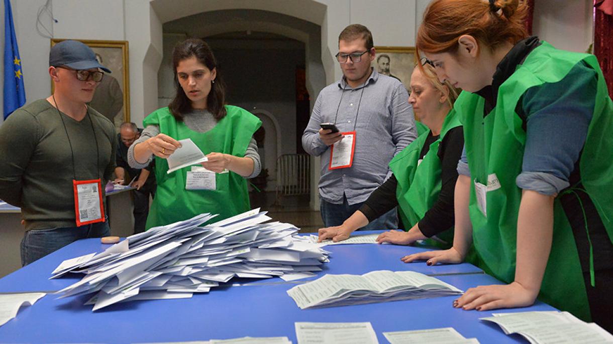 格鲁吉亚举行总统选举第二轮投票
