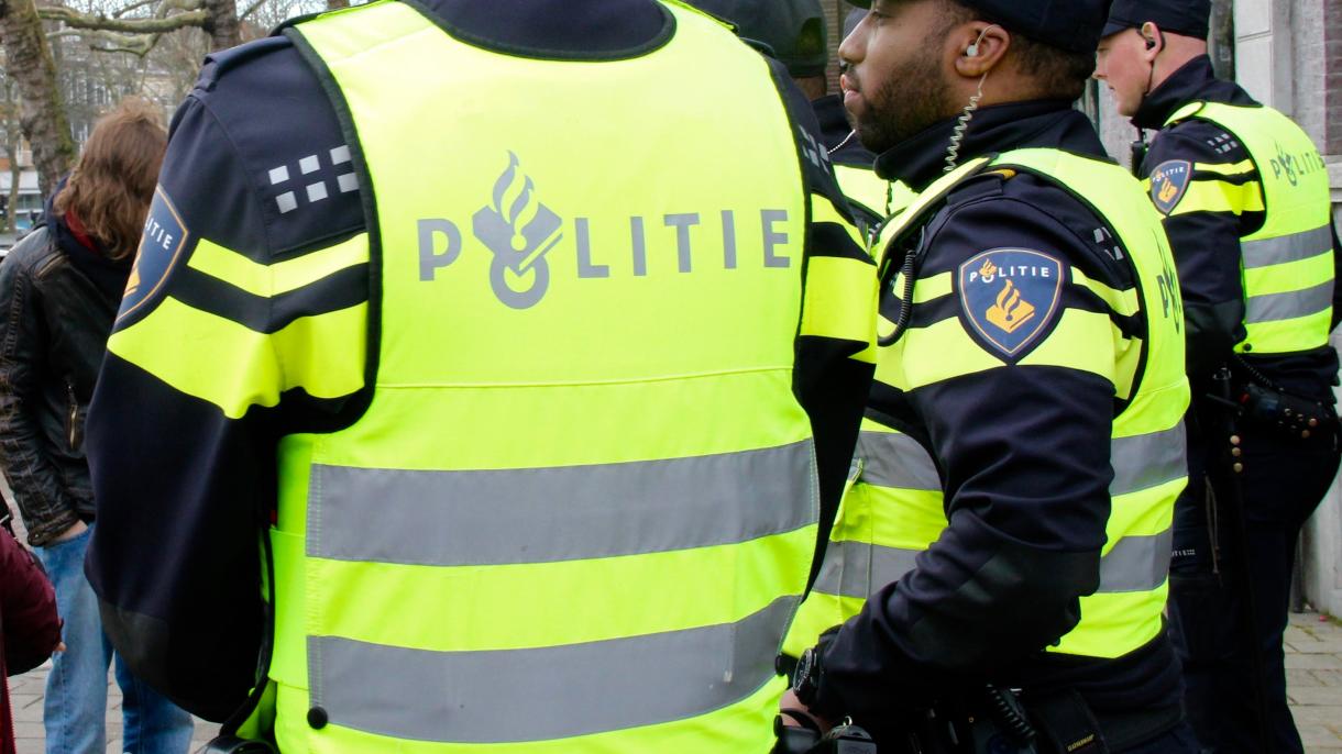 Нидерландияда террордук кол салууга даярданган 7 киши камоого алынды