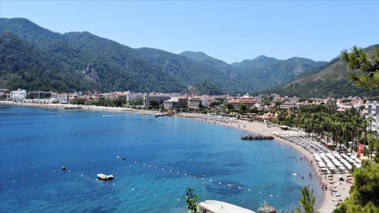 Antalyaya 450 minə yaxın ukraynalı turist gəlib