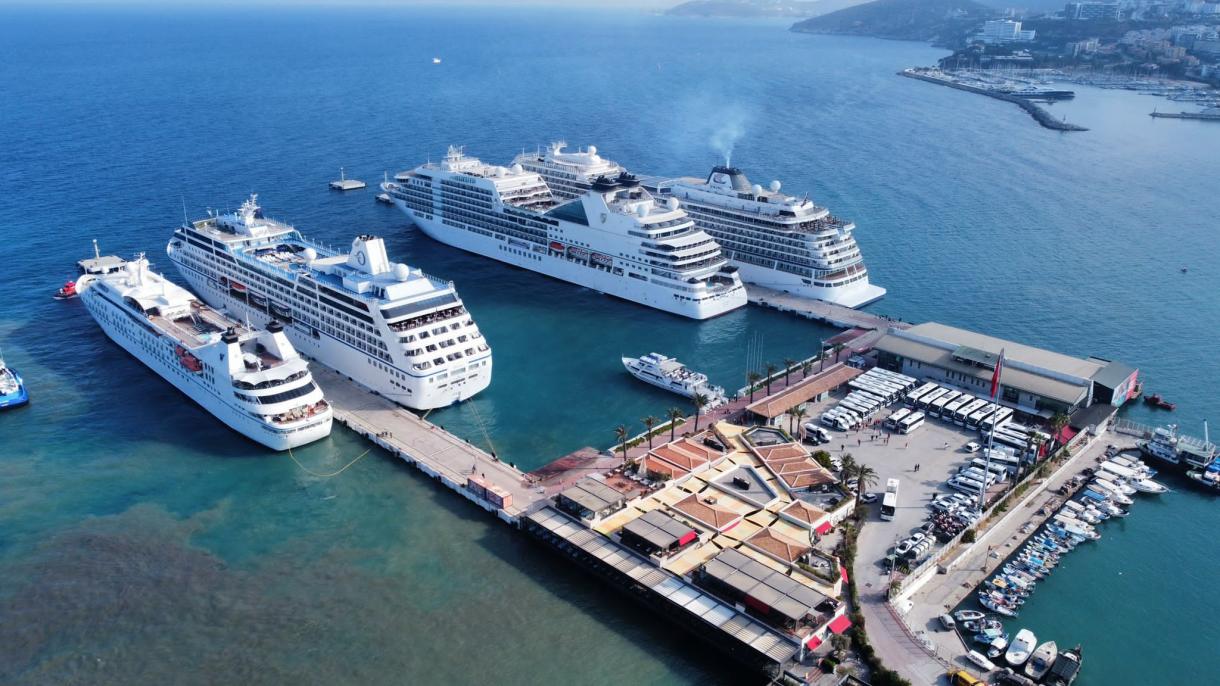 kusadasi kruvaziyer.jpg