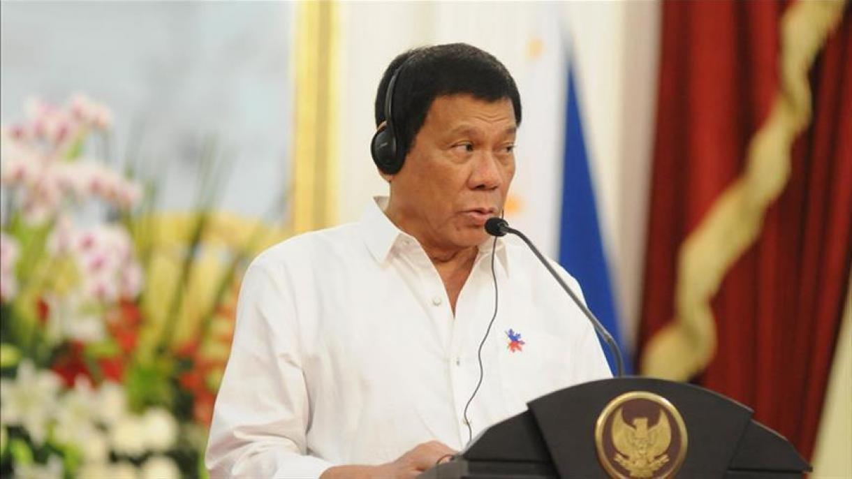 Presidente Duterte das Filipinas reage de forma grosseira ao observador da ONU