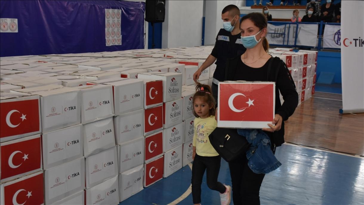 TİKA_Alsar_Arnavutluk_Ramazan 2021_yardım_15.jpg