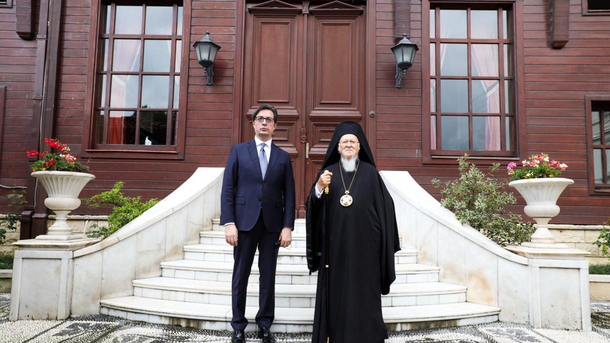 Kuzey Makedonya Cumhurbaşkanı Stevo Pendarovski Fener Rum Patriği Bartholomeos3.jpg